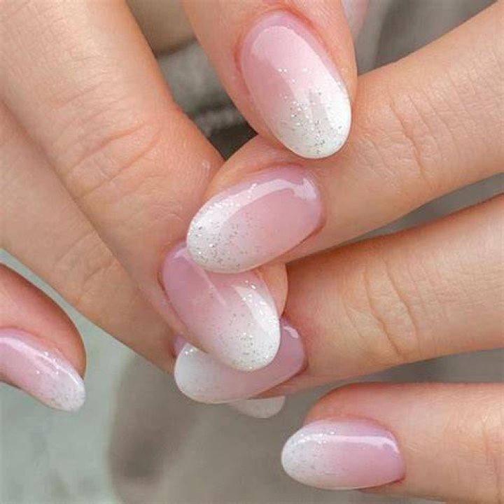 Aura nails with dreamy blurred gradient cloud effect 2026